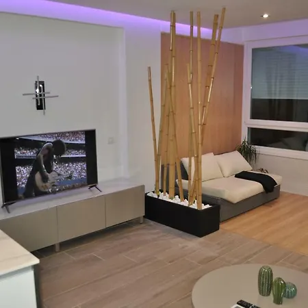 Premium Yumbo Wifi A/c Апартаменты