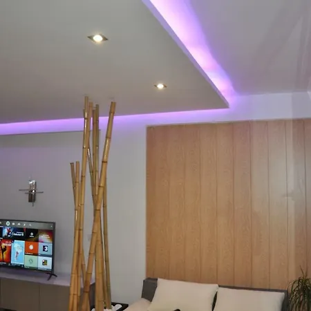 Premium Yumbo Wifi A/c Апартаменты